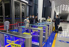 出入口人臉識(shí)別系統(tǒng)擺閘圖片